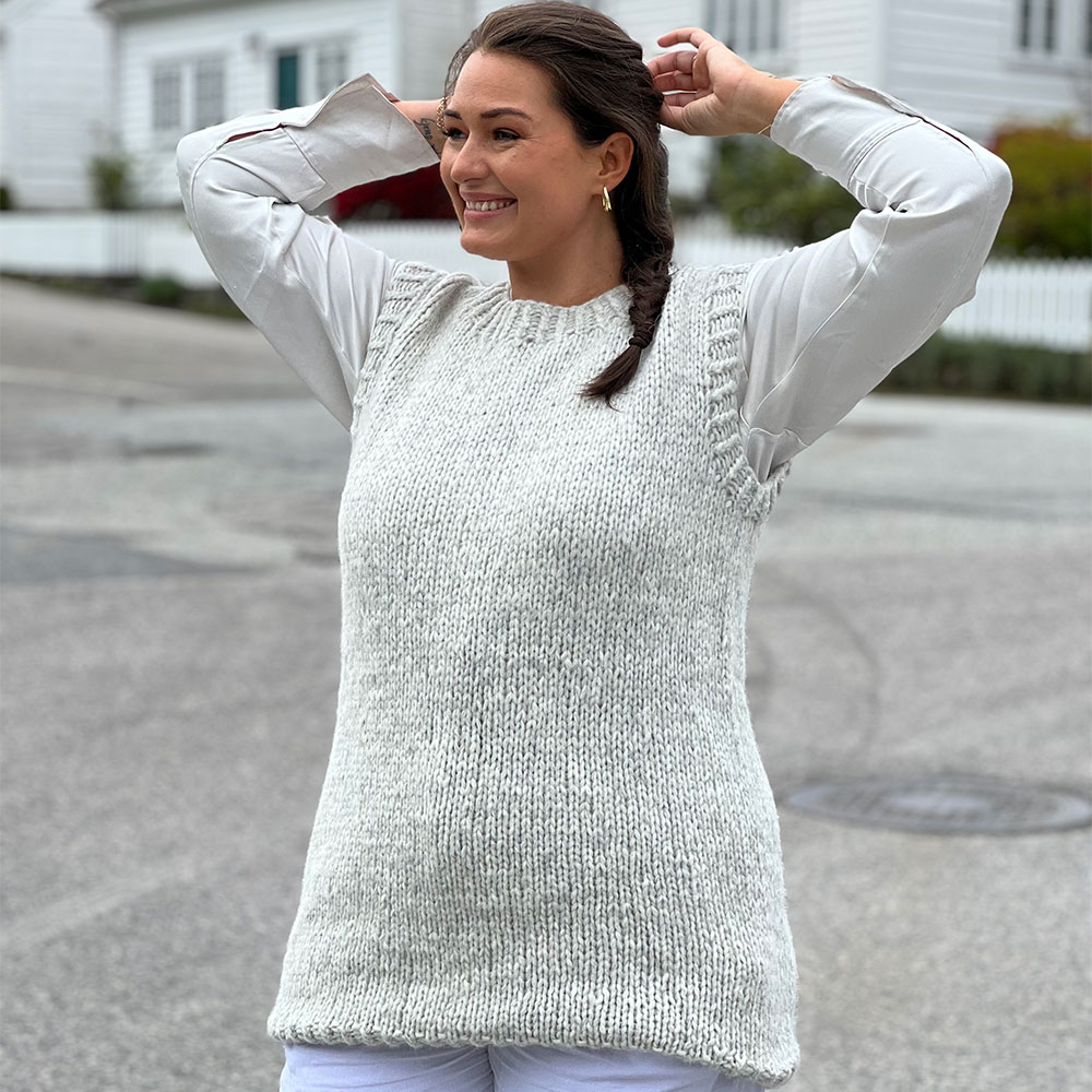 Strikkia-2022-004-Jennyvesten-lang-strikkevest-105