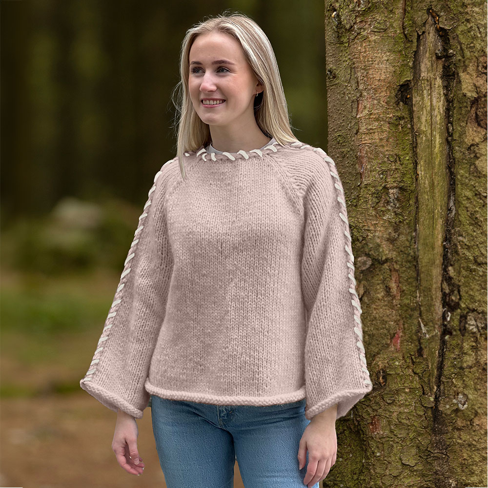 Beige Sorbonne sweater with contrast stitches